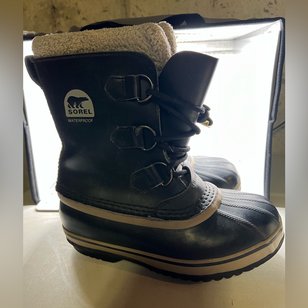 Sorel Youth Winter Boots Leather Size 3 Waterproof